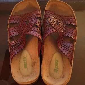 Earth slide sandals Size 9